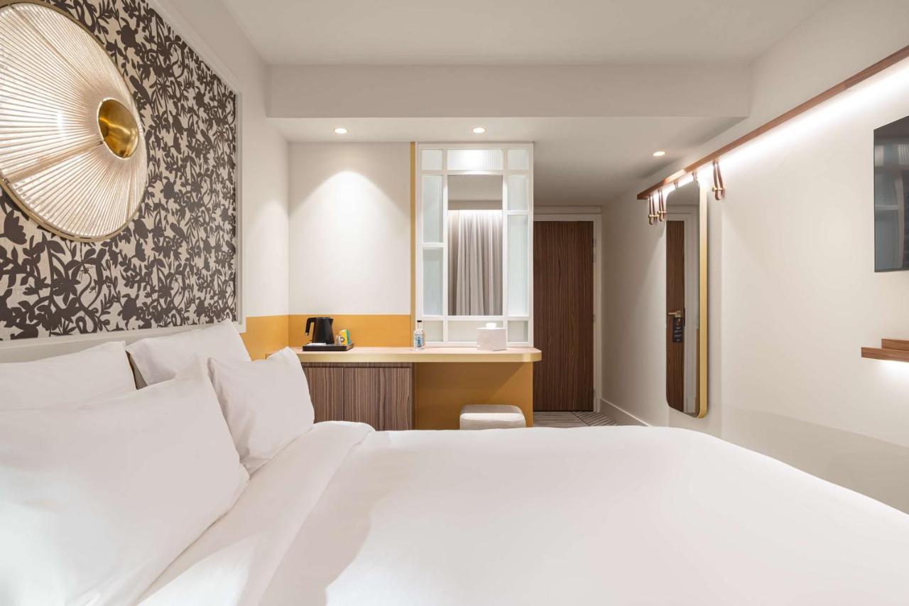 Hotel Yac Paris Clichy, A Member Of Radisson Individuals 外观 照片