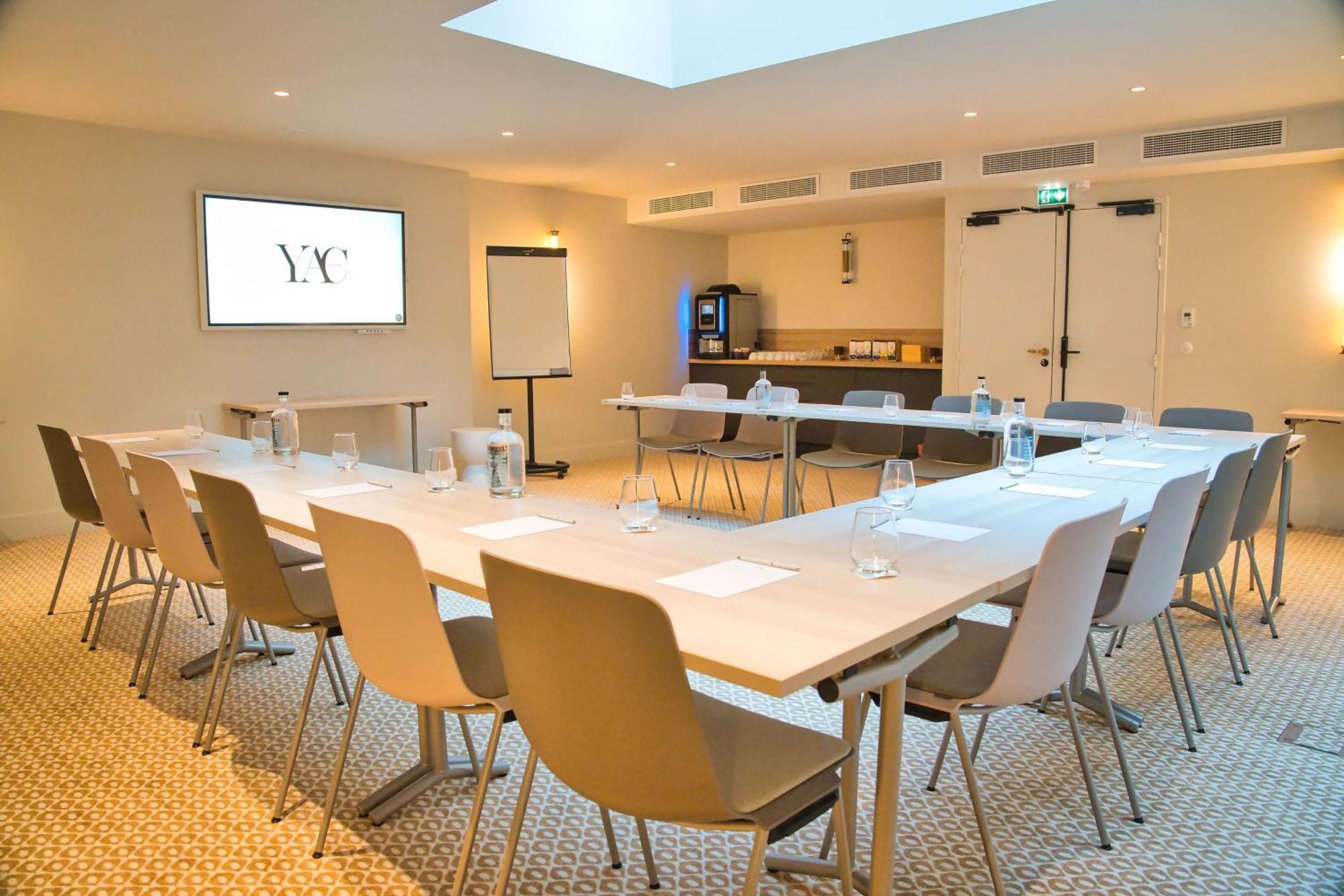 Hotel Yac Paris Clichy, A Member Of Radisson Individuals 外观 照片