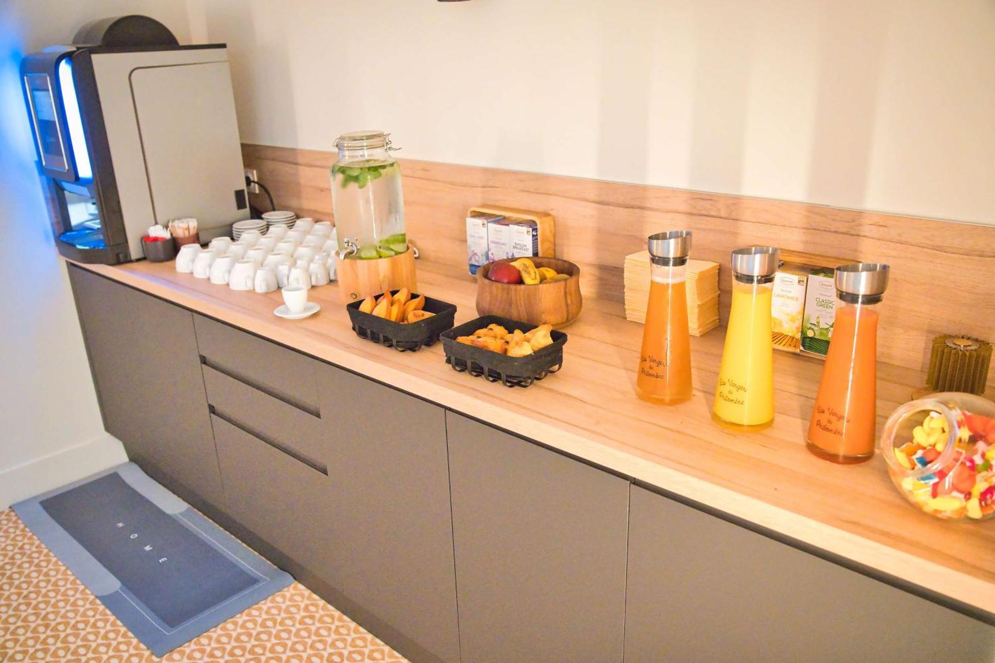 Hotel Yac Paris Clichy, A Member Of Radisson Individuals 外观 照片